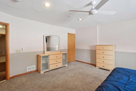 20911 Jameswood Court Lakeville MN 55044