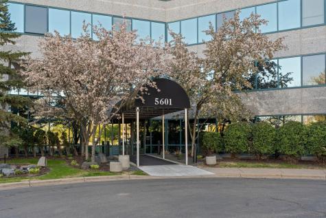 5601 Smetana Drive Minnetonka MN 55343