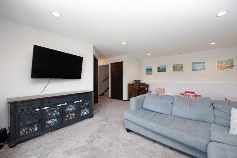 2203 Anchorage Drive North Mankato MN 56003