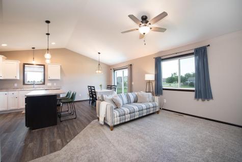 2203 Anchorage Drive North Mankato MN 56003
