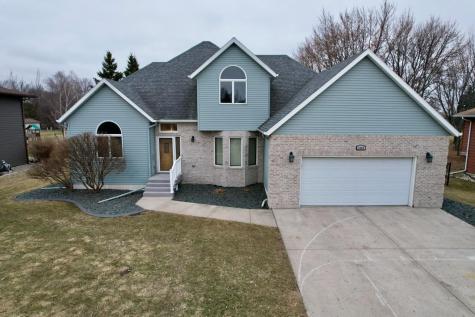 1543 14th Avenue N Wahpeton ND 58075