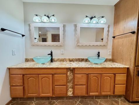 1543 14th Avenue N Wahpeton ND 58075