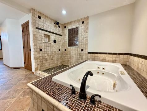 1543 14th Avenue N Wahpeton ND 58075