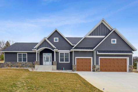 3613 Crestwood Ridge NE Alexandria MN 56308