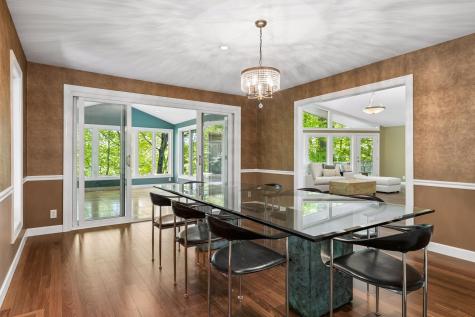4785 Bayswater Road Shorewood MN 55331