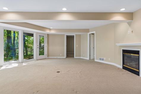 4785 Bayswater Road Shorewood MN 55331