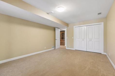 4785 Bayswater Road Shorewood MN 55331