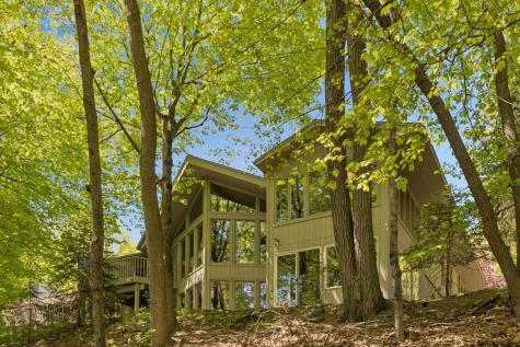 4785 Bayswater Road Shorewood MN 55331