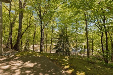 4785 Bayswater Road Shorewood MN 55331