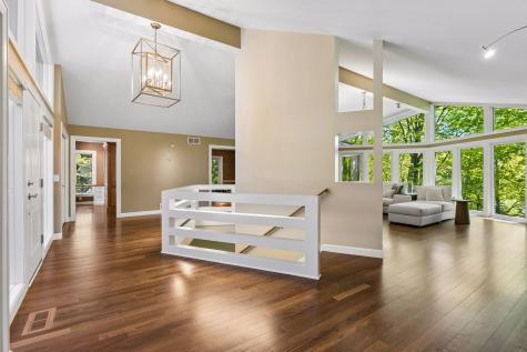 4785 Bayswater Road Shorewood MN 55331