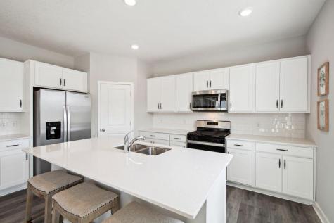 2391 Highview Terrace Shakopee MN 55379