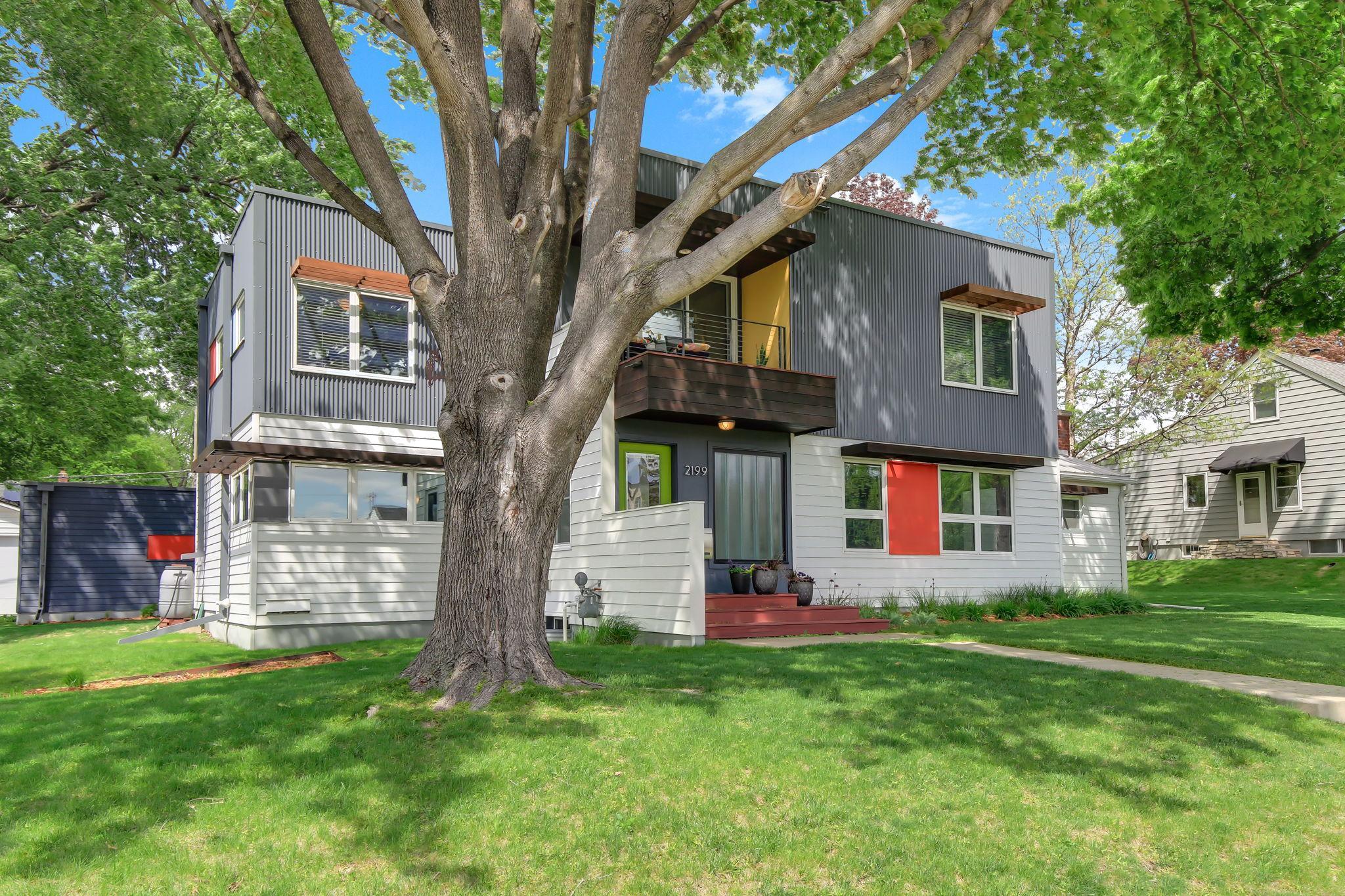 2199 Pinehurst Avenue Saint Paul MN 55116