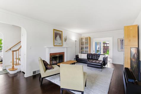 2199 Pinehurst Avenue Saint Paul MN 55116