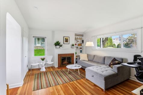 2199 Pinehurst Avenue Saint Paul MN 55116
