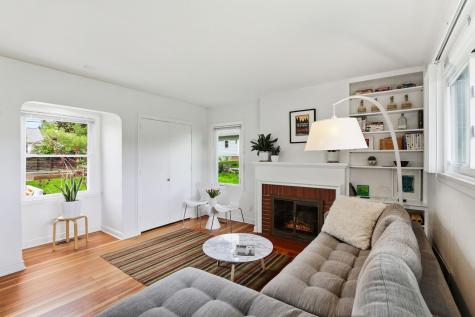 2199 Pinehurst Avenue Saint Paul MN 55116