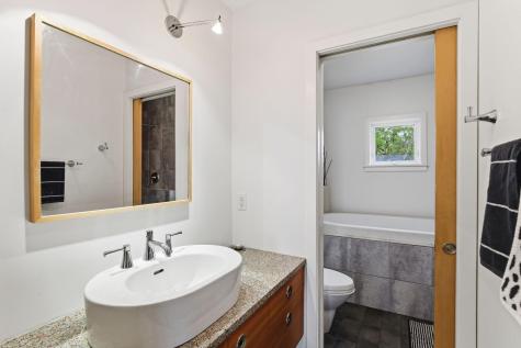 2199 Pinehurst Avenue Saint Paul MN 55116