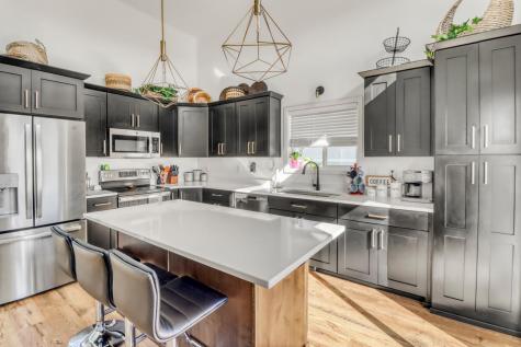 821 60th Avenue W West Fargo ND 58078