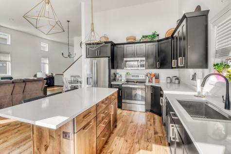 821 60th Avenue W West Fargo ND 58078