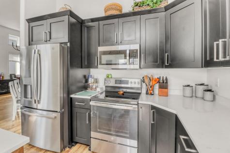 821 60th Avenue W West Fargo ND 58078