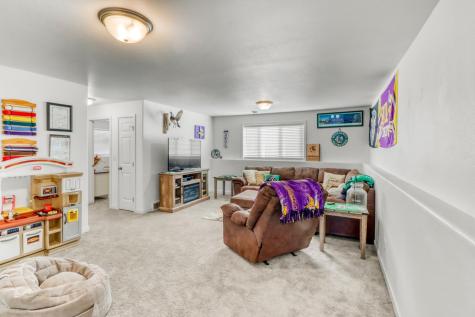 821 60th Avenue W West Fargo ND 58078