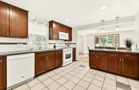 2750 Riverside Lane NE Rochester MN 55906