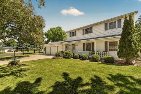 2750 Riverside Lane NE Rochester MN 55906