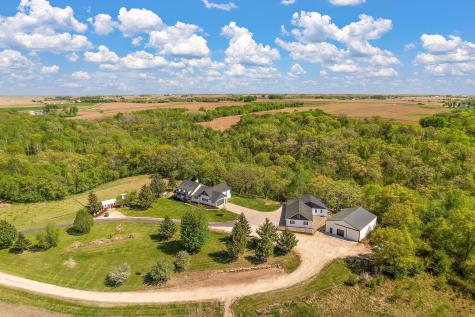 W10415 521st Avenue Prescott WI 54021
