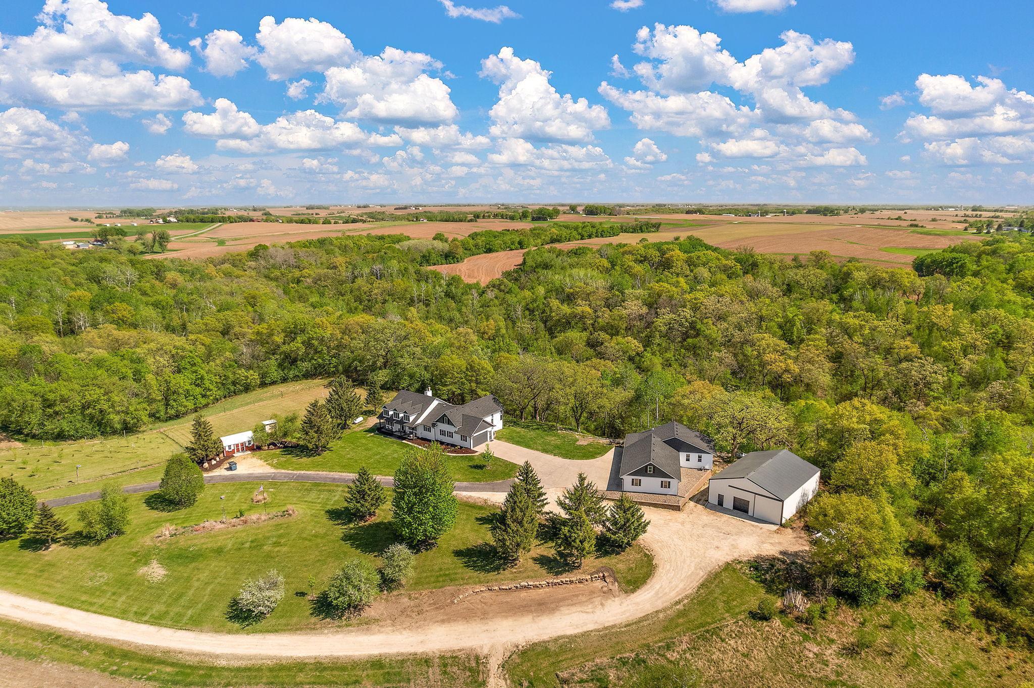 W10415 521st Avenue Prescott WI 54021