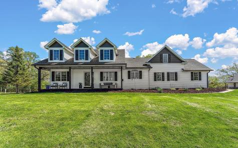 W10415 521st Avenue Prescott WI 54021