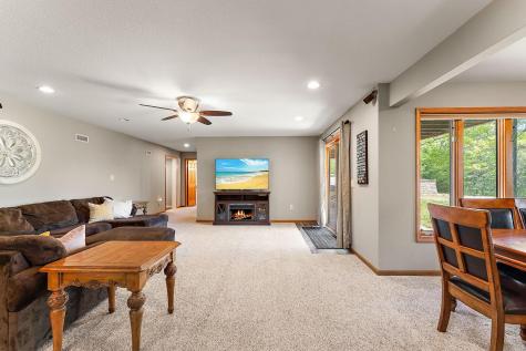 W10415 521st Avenue Prescott WI 54021