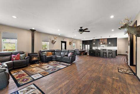W10415 521st Avenue Prescott WI 54021