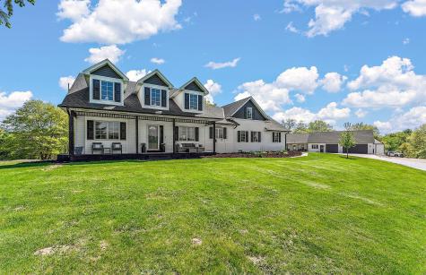 W10415 521st Avenue Prescott WI 54021