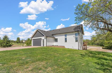 W10415 521st Avenue Prescott WI 54021