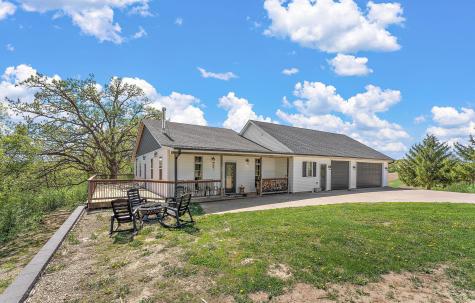 W10415 521st Avenue Prescott WI 54021