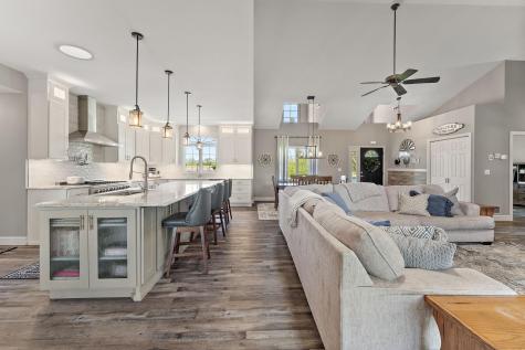 W10415 521st Avenue Prescott WI 54021