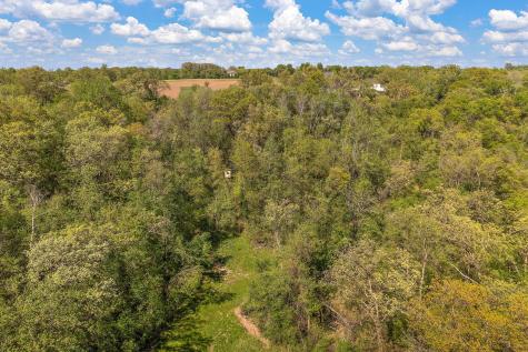 W10415 521st Avenue Prescott WI 54021