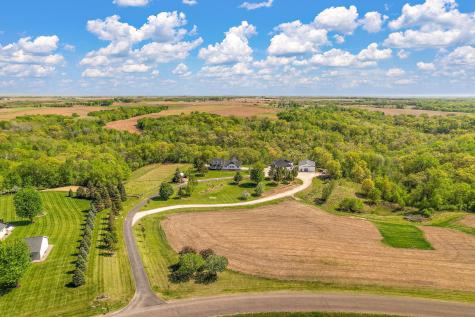 W10415 521st Avenue Prescott WI 54021