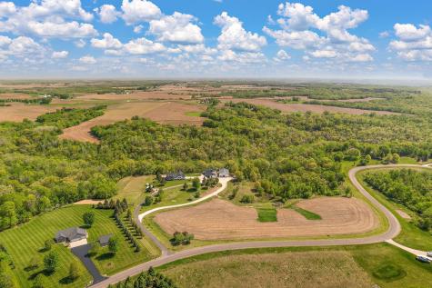 W10415 521st Avenue Prescott WI 54021