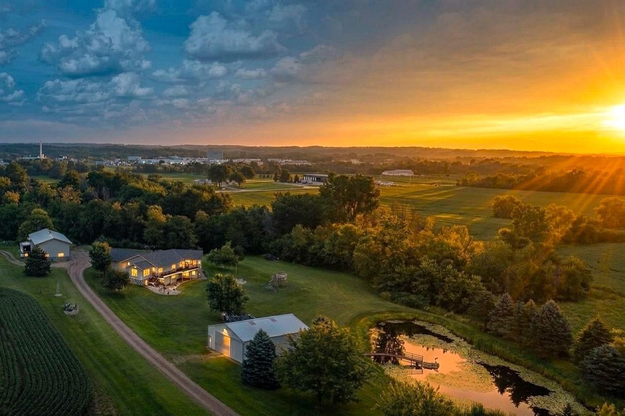 2312 Becker Trail Faribault MN 55021
