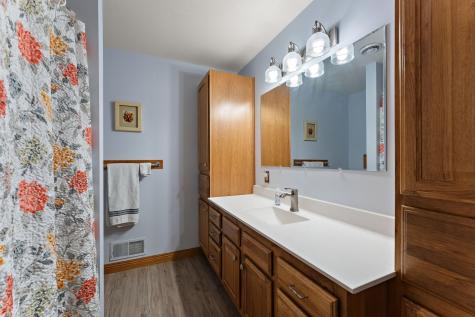 2312 Becker Trail Faribault MN 55021