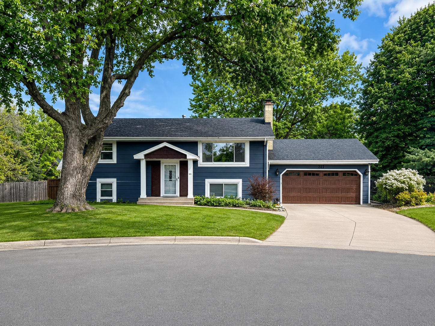 311 Eagle Ridge Circle Burnsville MN 55337