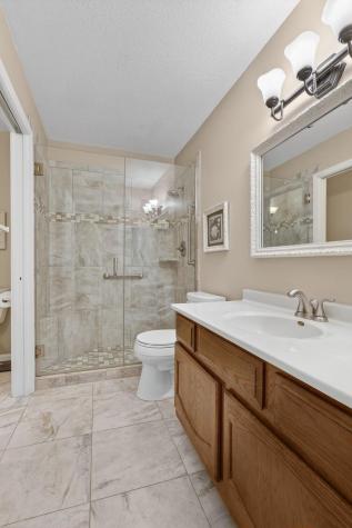 2680 Oxford Street N Roseville MN 55113