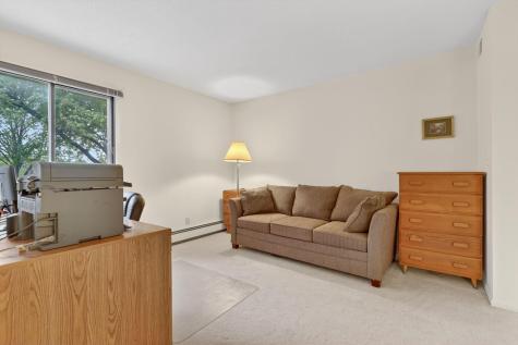 2680 Oxford Street N Roseville MN 55113
