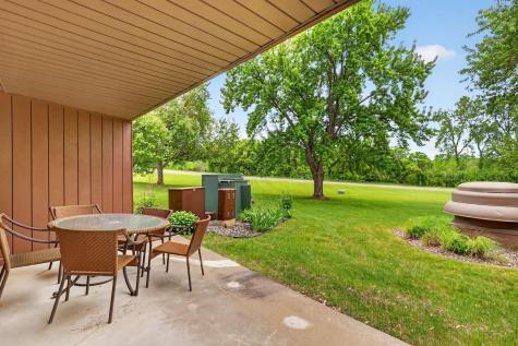 2680 Oxford Street N Roseville MN 55113