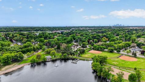 2680 Oxford Street N Roseville MN 55113