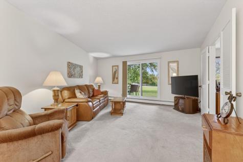 2680 Oxford Street N Roseville MN 55113