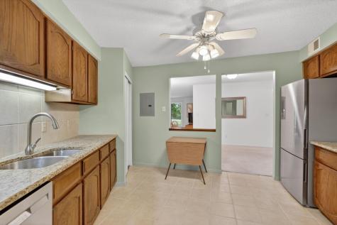 2680 Oxford Street N Roseville MN 55113