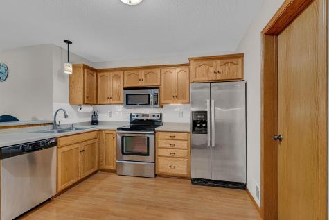 516 Graceview Loop Saint Joseph MN 56374