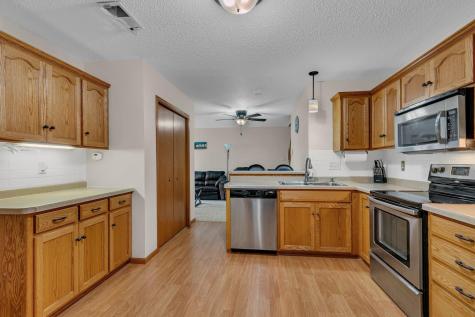 516 Graceview Loop Saint Joseph MN 56374