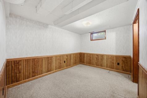 105 16th Avenue N Fargo ND 58102